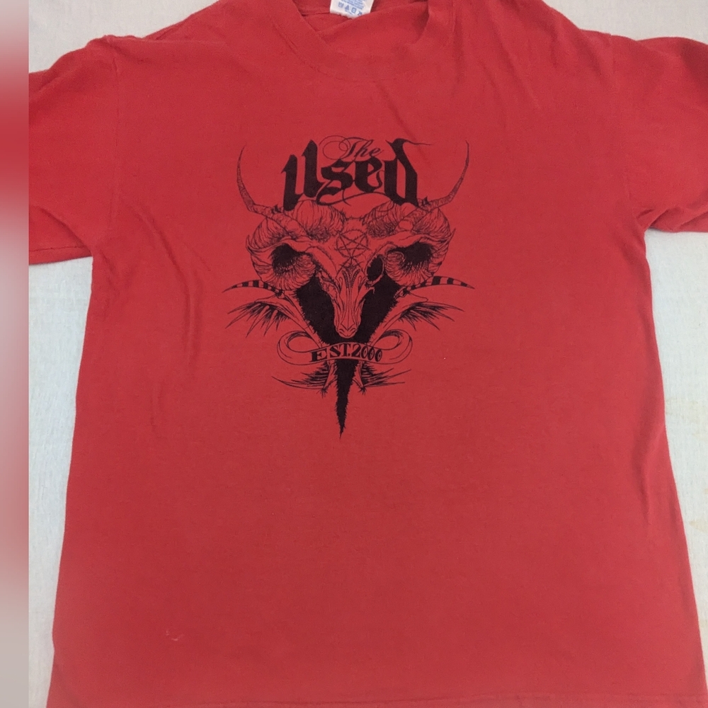 The Used Est. 2000 NWOT Red Band Concert Tshirt Size Large